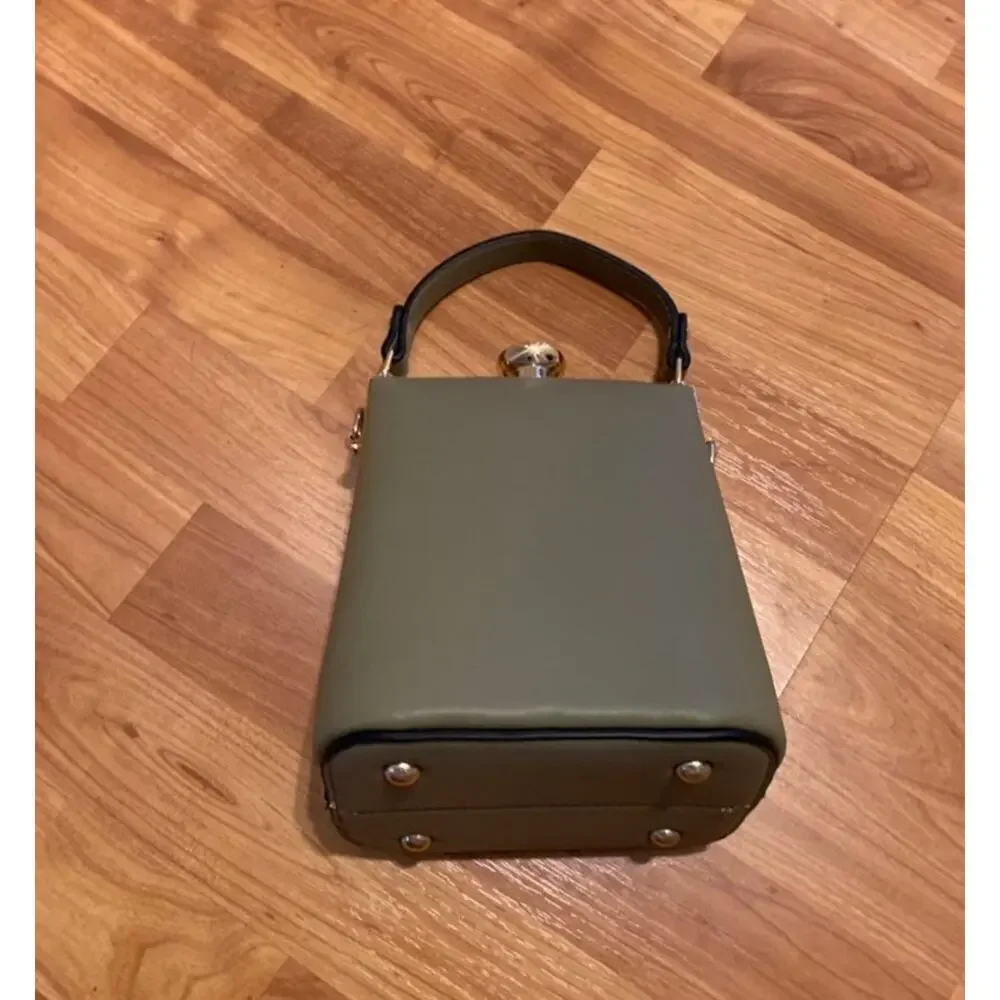 La Terre olive‎ Geen Purse